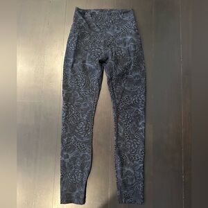 LULULEMON super unique leggings